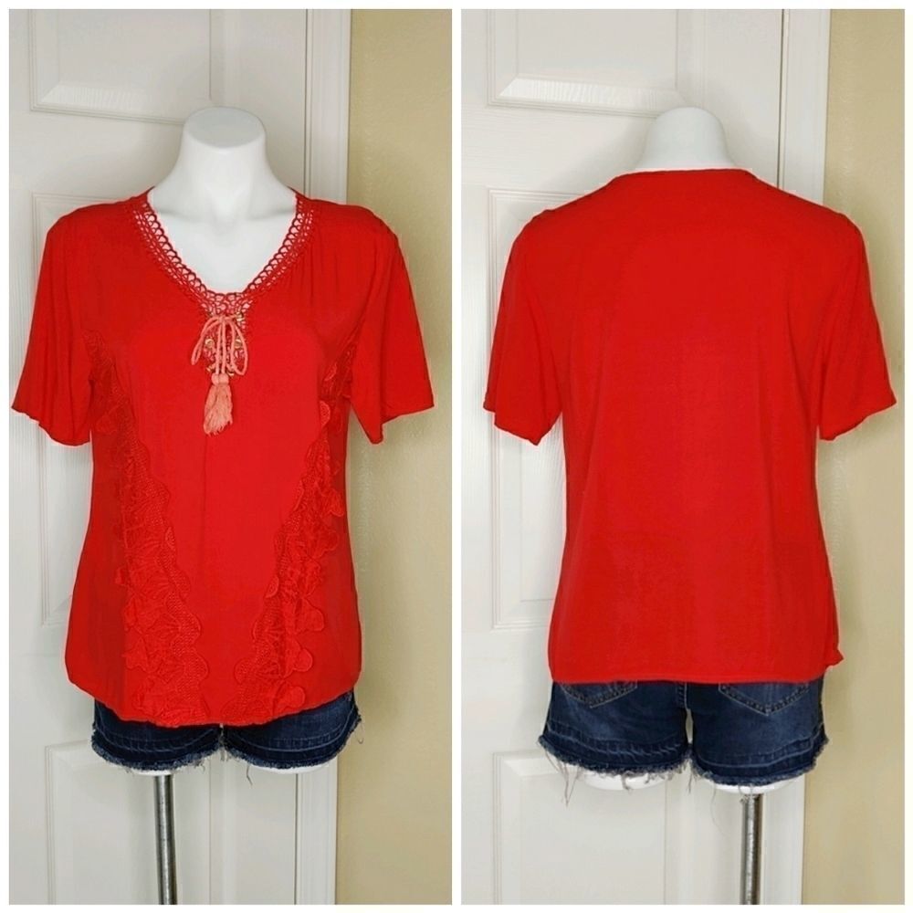Lace front crochet collar red blouse sz M